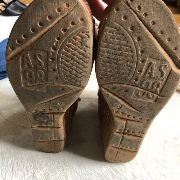 as 98 below sunset clog boot